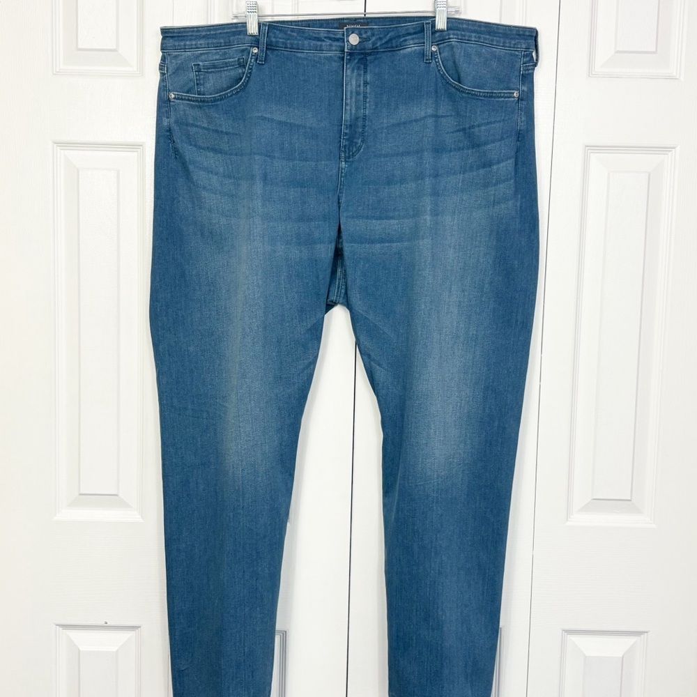 NYDJ Medium Wash Denim Lift & Tuck Sheri Slim Le Silhouette Jeans 26W